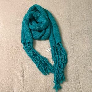 NWT!!! Turquoise soft scarf